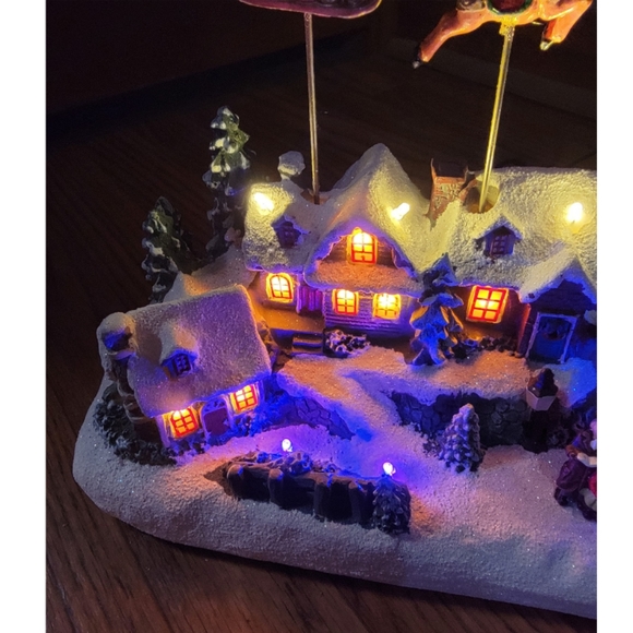 Animated Santa & Reindeer Christmas Village - Picture 8 of 13